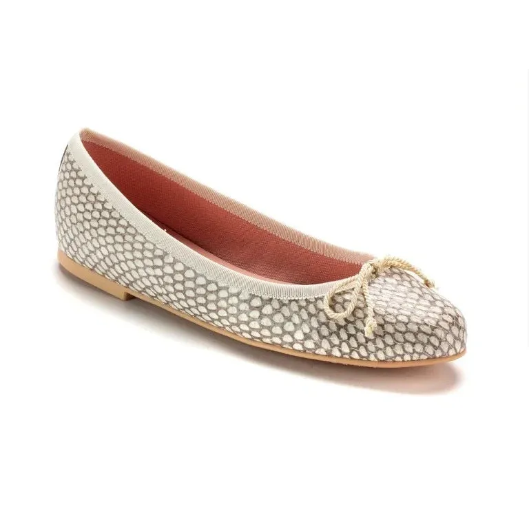 38189 - Beige Soft Leather Flats for Teen/Women by Pretty Ballerinas