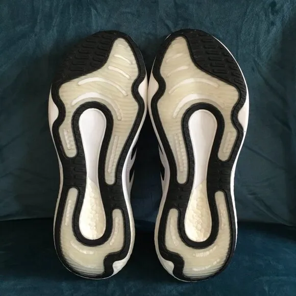 Adidas Supernova Mens NWOT Running Shoe