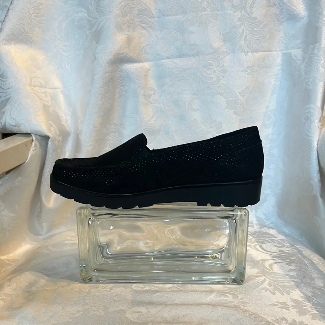 ARA DEWITT PINDOT PRINTED BLACK SUEDE LOAFER