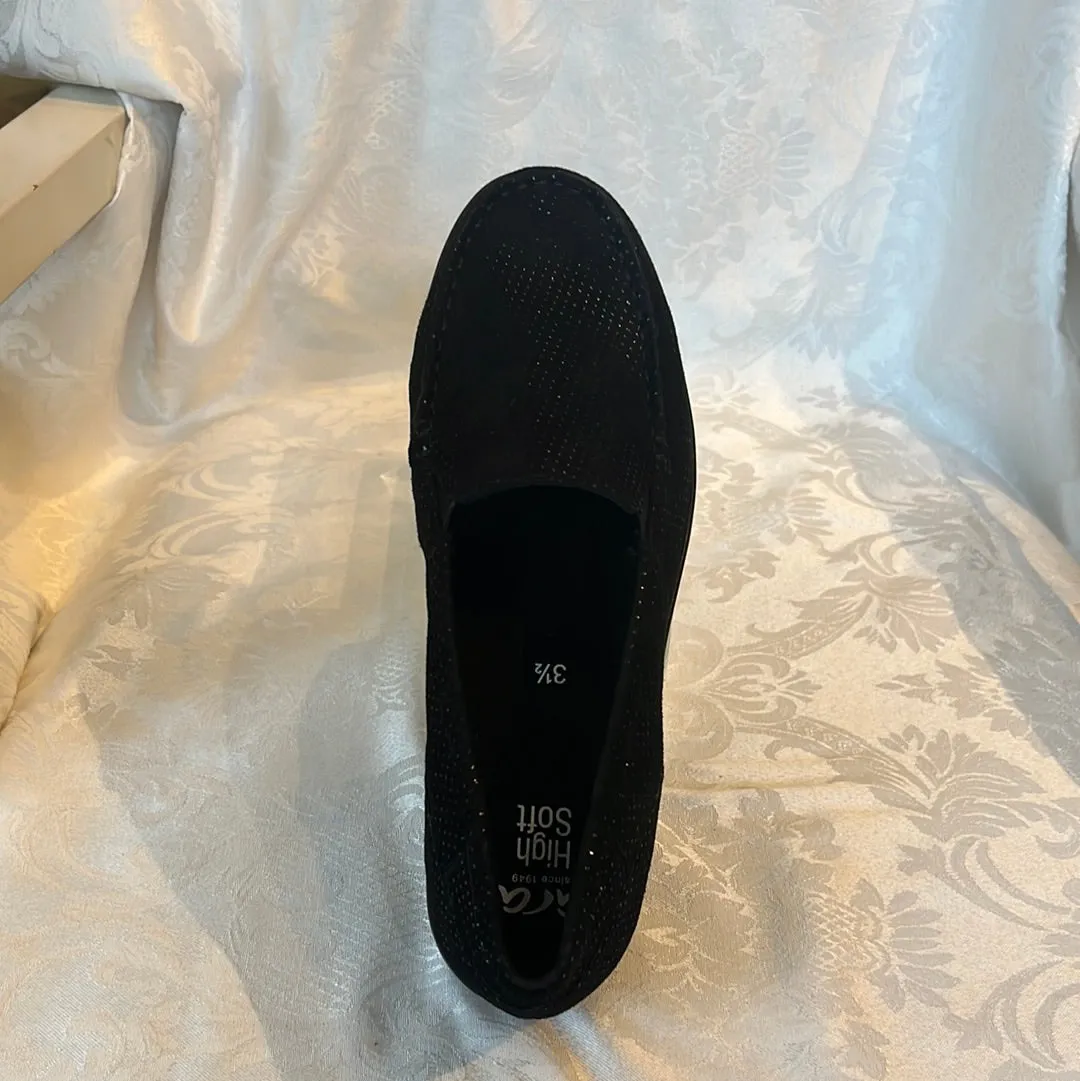 ARA DEWITT PINDOT PRINTED BLACK SUEDE LOAFER