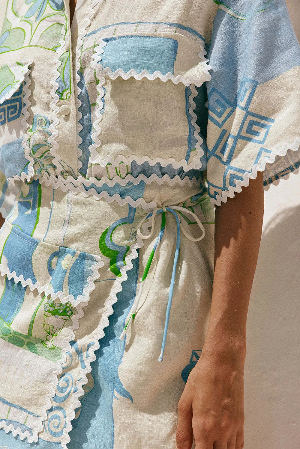 Charming Lace-Printed Top and Matching Shorts Two-Piece Set for a Breezy, Boho-Inspired Look
