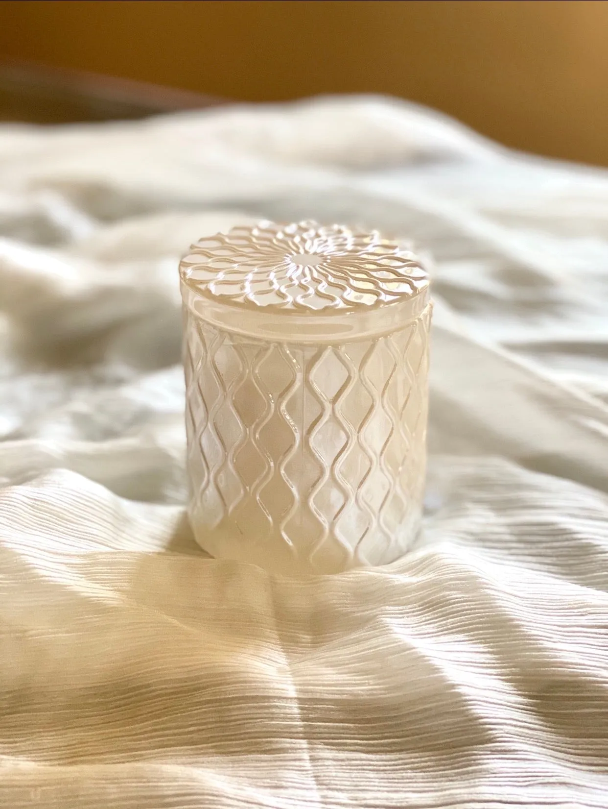 Essential Oil Aromatic Candle | Pearl White | 8 oz.