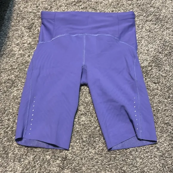 EUC Lululemon SenseKnit Running High-Rise Short 10&quot; Charged Indigo Size 6