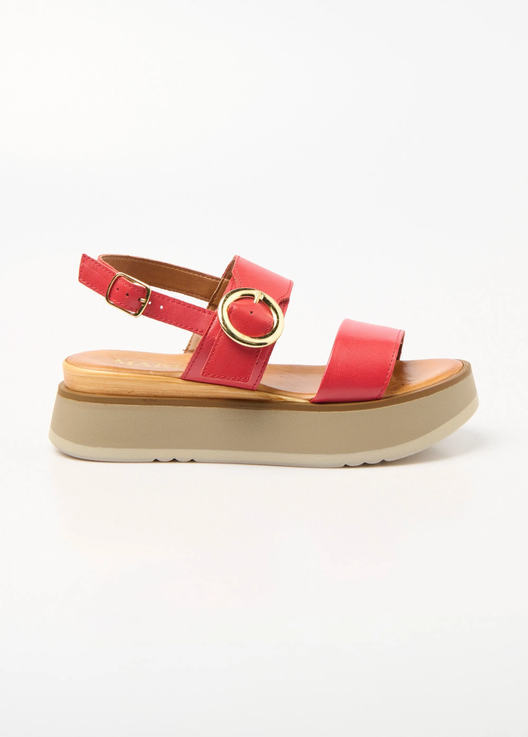 Flat leather wedge sandals with fancy buckle