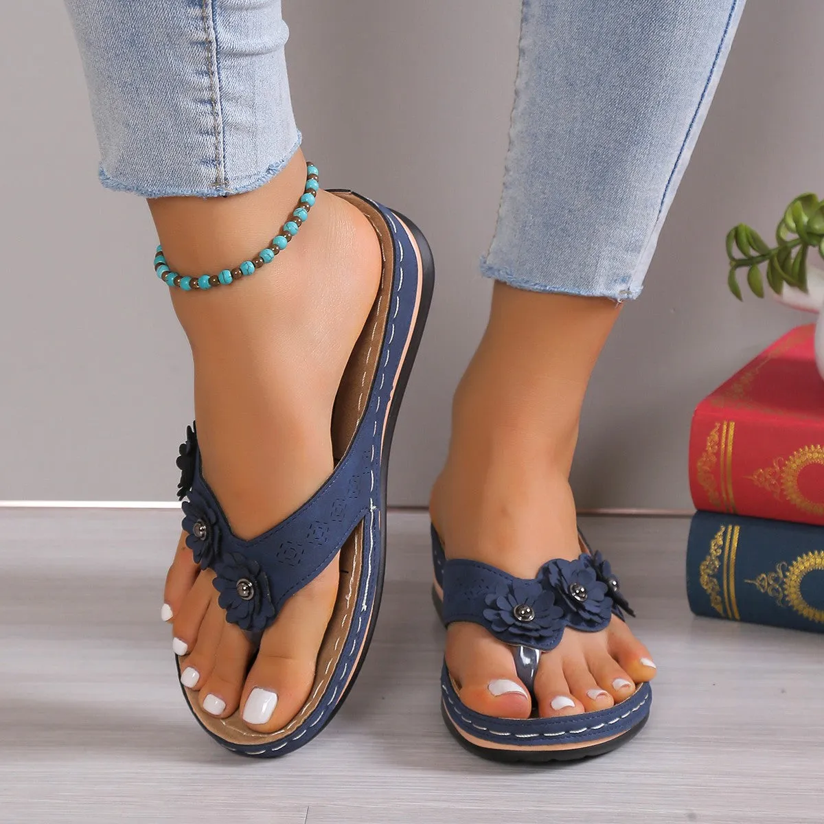 Flower Toe Post PU Leather Sandals