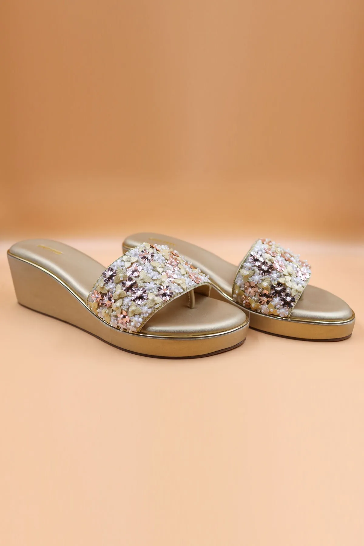 Gold Rexine Anchor Thread Wedges