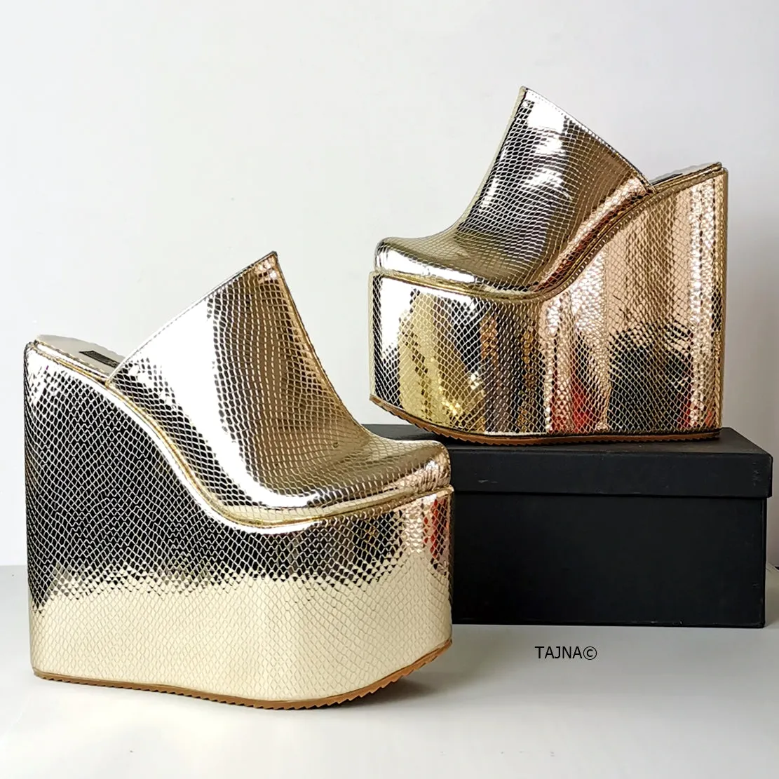 Gold Shiny Sabo Wedge Mules