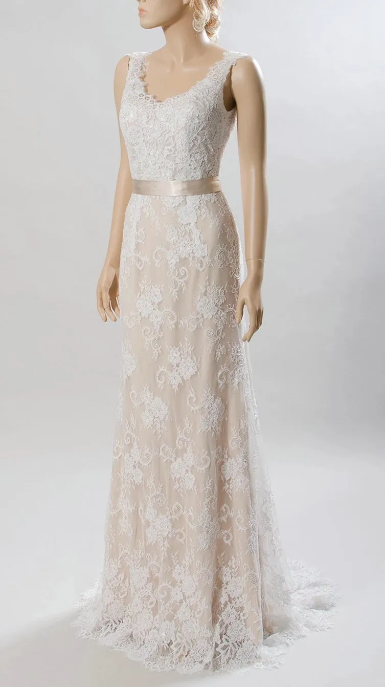 High Quality French Lace Deep V-back Wedding Dress