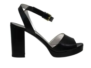 Laura platform sandal in smooth black leather
