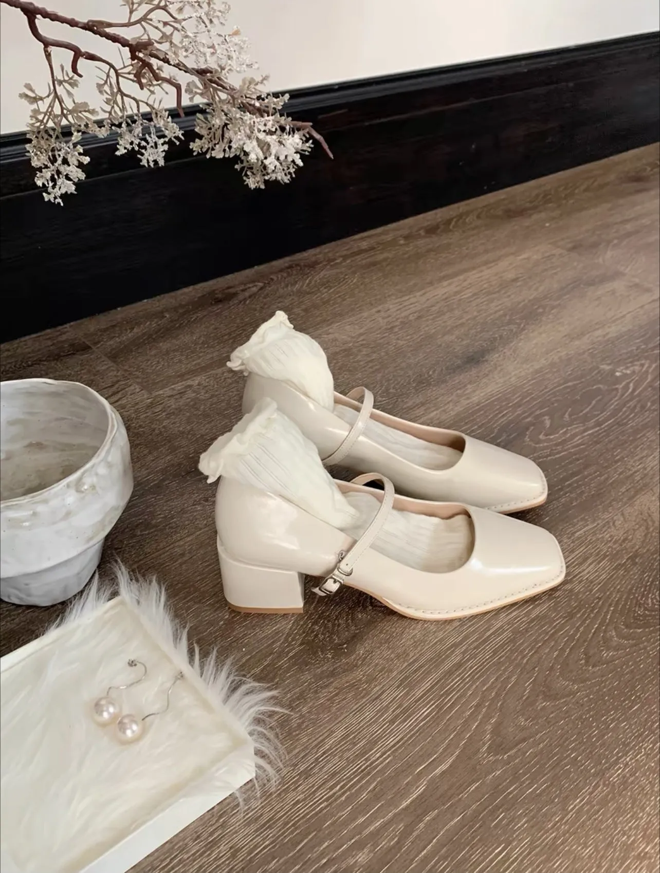Leather Mary-Jane with Medium Heel