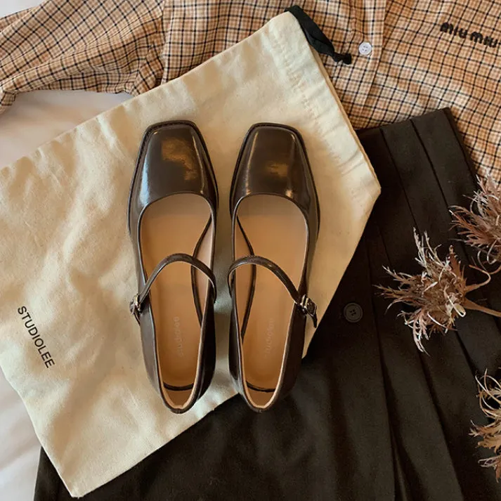 Leather Mary-Jane with Medium Heel