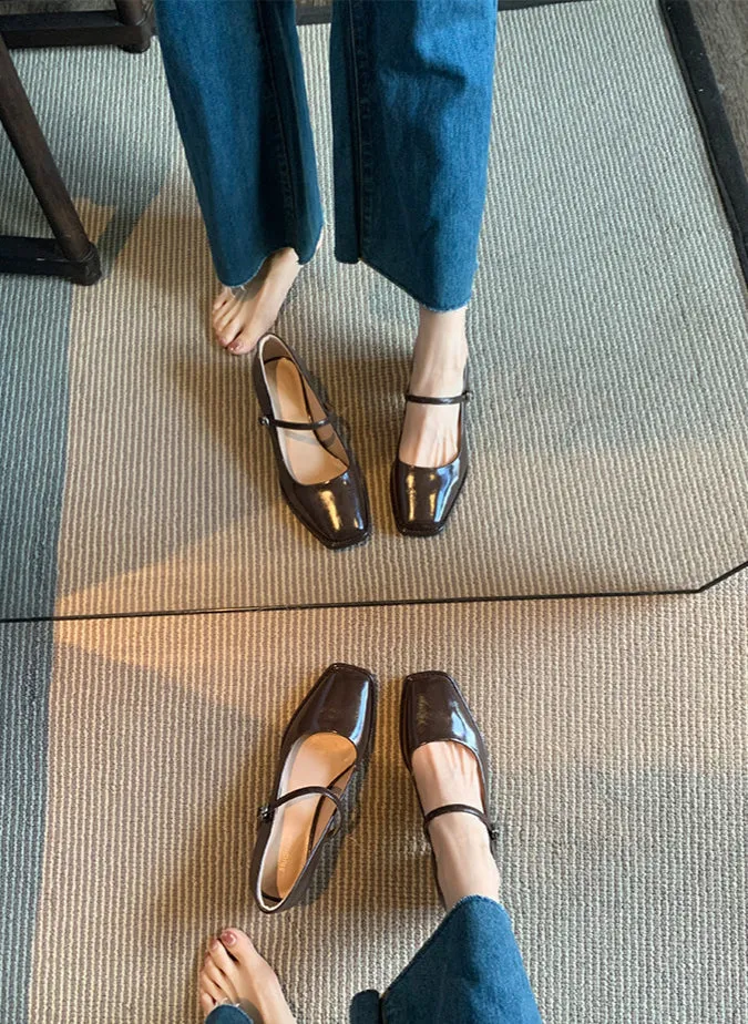 Leather Mary-Jane with Medium Heel