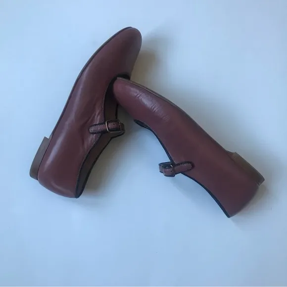LMDI Collection Leather Mary Jane, Size 35 EU/ 3.5 US.