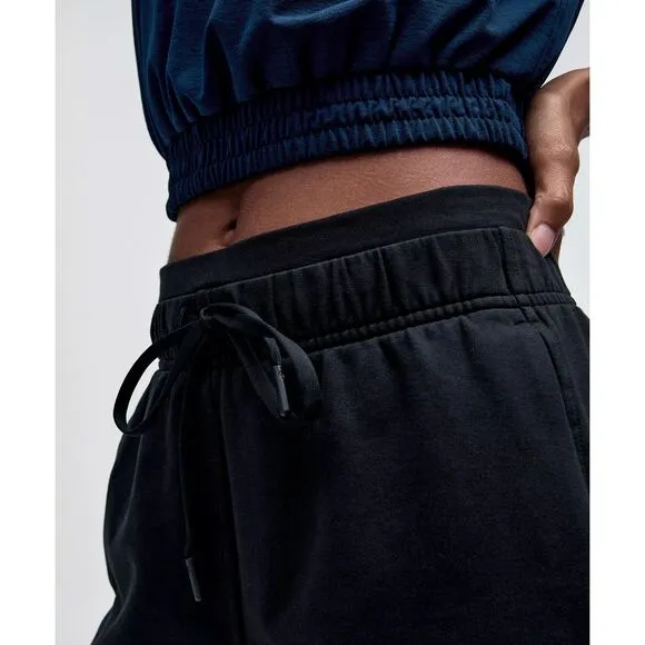 Lululemon Inner Glow High-Rise Short 3&quot; in Black EUC