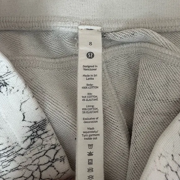 {Lululemon} Inner Glow High-Rise Short 3&quot; in Thread Dye White Black - Women’s 8