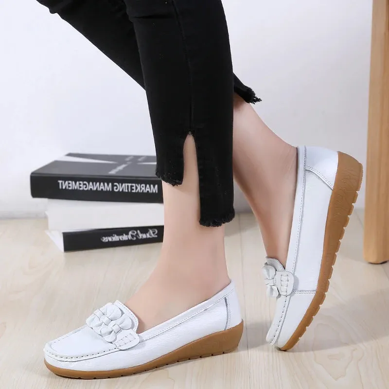 New Women's Flats – Genuine Leather Soft Boat Shoes, Non-Slip Sturdy Sole, Comfortable Loafers, Available in Big Sizes
