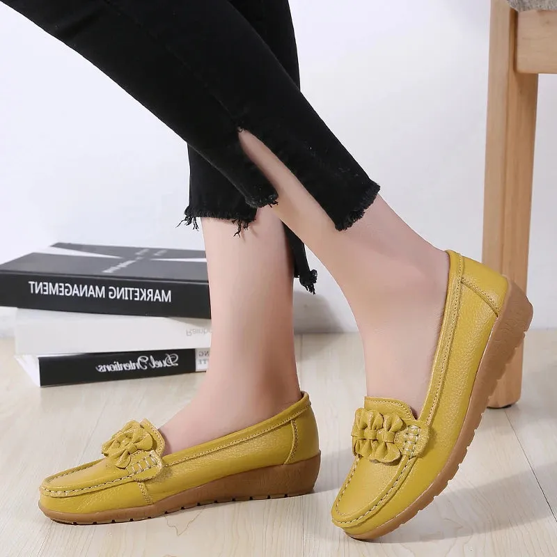 New Women's Flats – Genuine Leather Soft Boat Shoes, Non-Slip Sturdy Sole, Comfortable Loafers, Available in Big Sizes