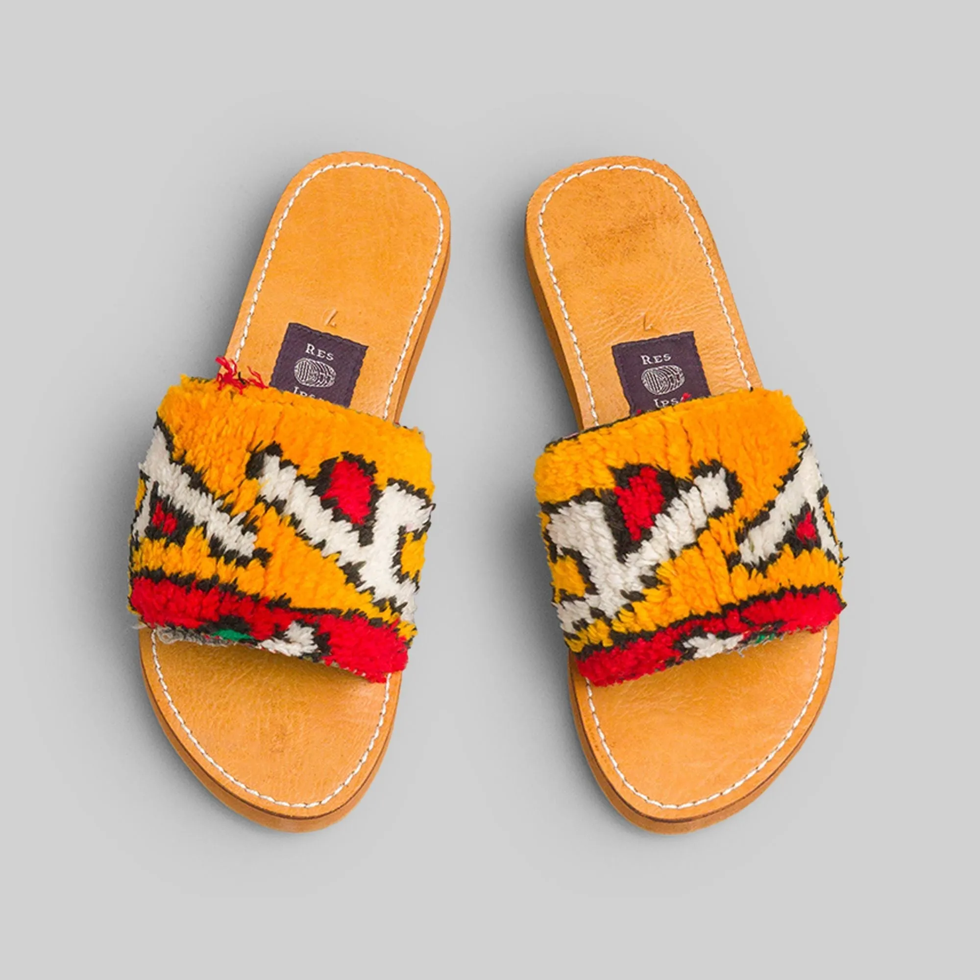 Rug Sandal Size 7