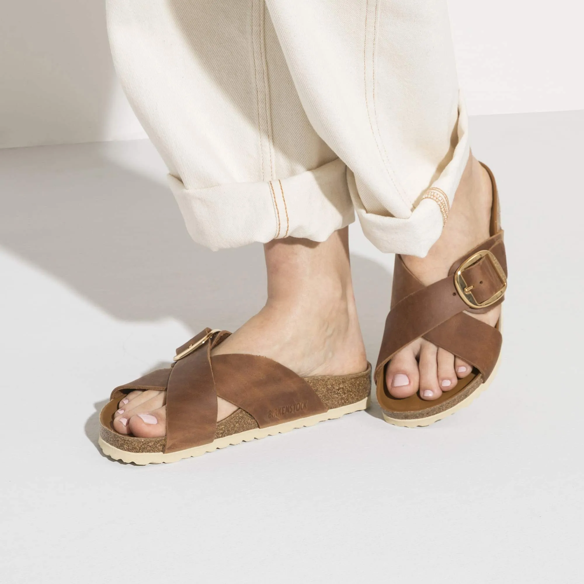 Siena Big Buckle Oiled Leather
