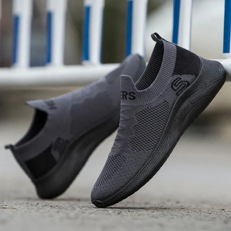 Titan - sneakers for men lightweight and modern for a sporty look