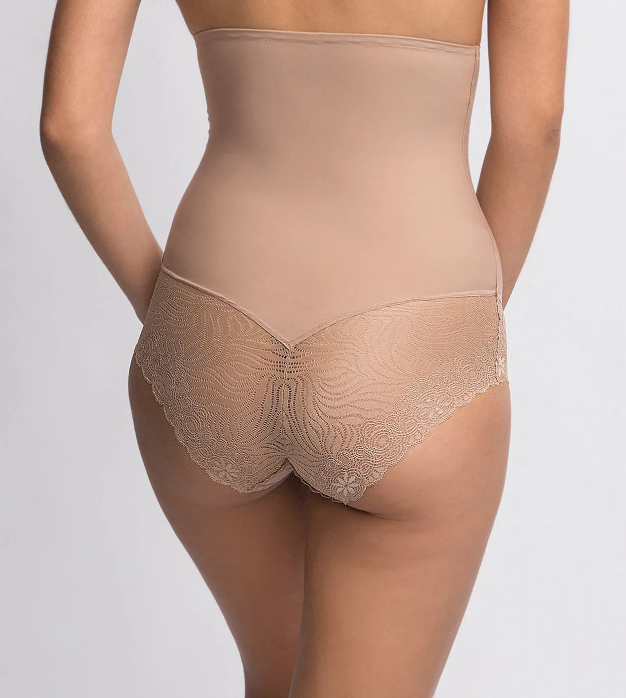 Top Model Control Brief - Skin