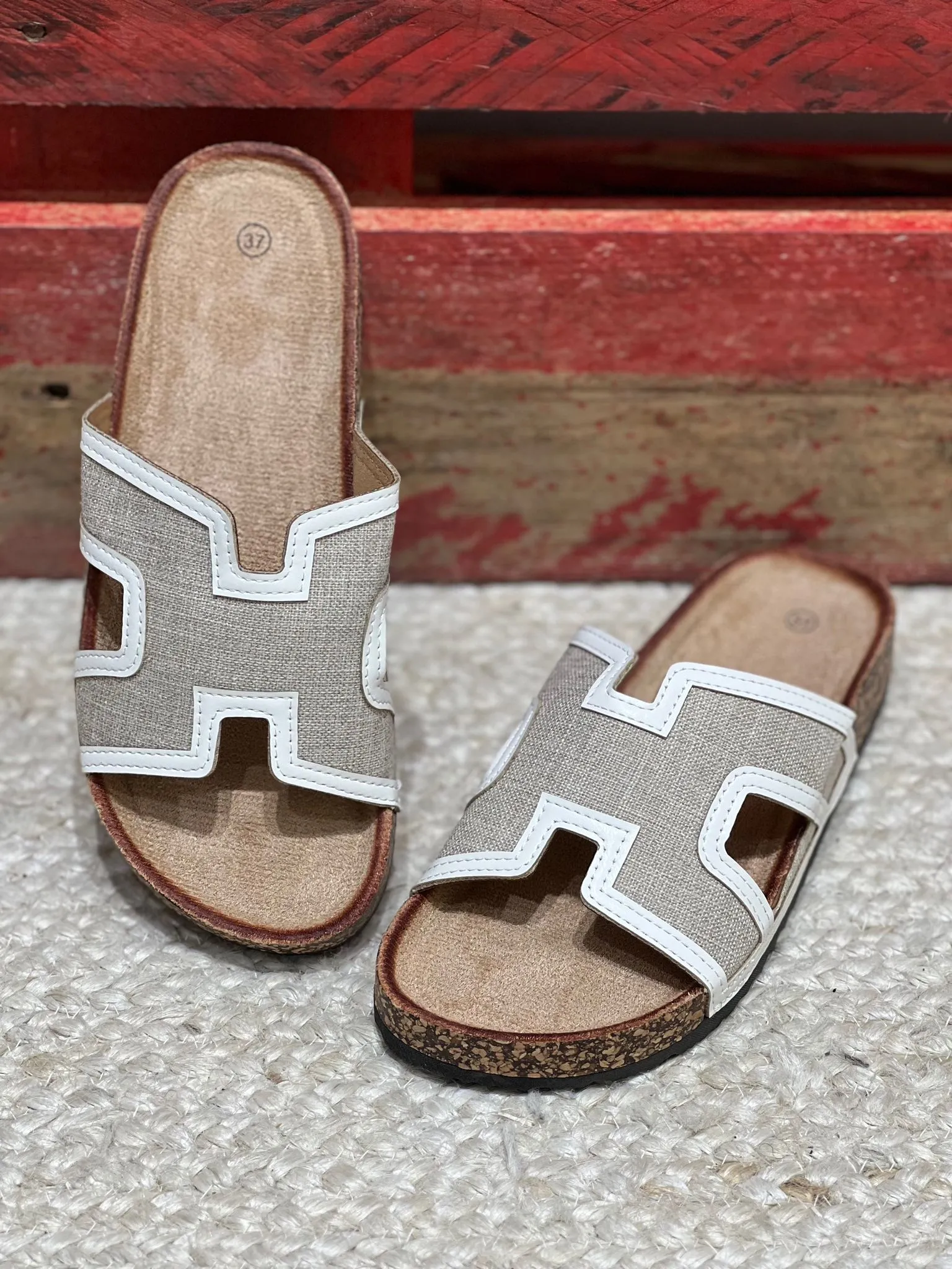 WHITE CUT OUT STRAP FLAT SLIP ON SANDALS SLIDERS